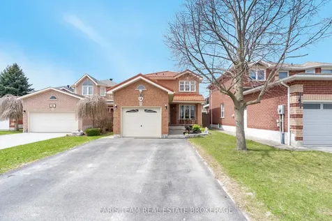14 Nightingale Crescent Barrie ON L4N 8A3