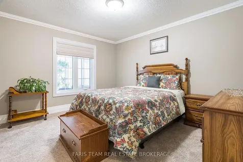 189 Greenway Drive Wasaga Beach ON L9Z 0E6