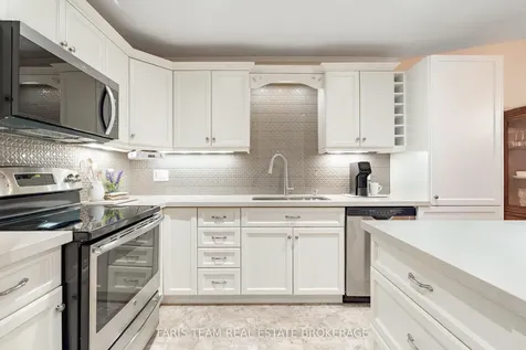 189 Greenway Drive Wasaga Beach ON L9Z 0E6