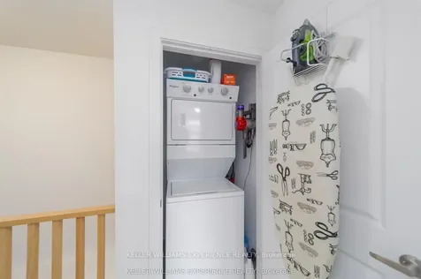 22 Red Maple Lane Barrie ON L9J 0N4