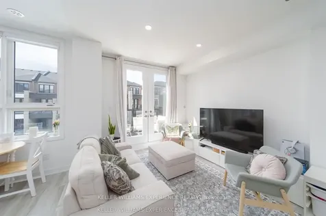 22 Red Maple Lane Barrie ON L9J 0N4