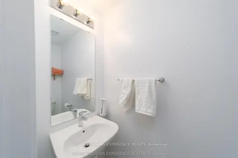 22 Red Maple Lane Barrie ON L9J 0N4