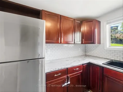 1 Shadowood Road Barrie ON L4N 7K5
