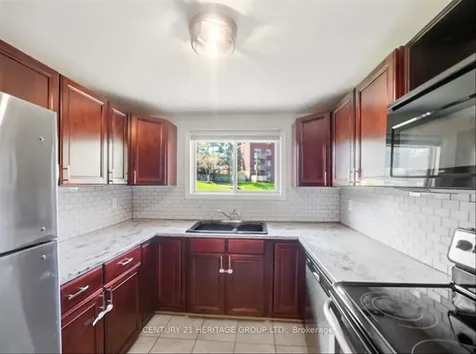 1 Shadowood Road Barrie ON L4N 7K5