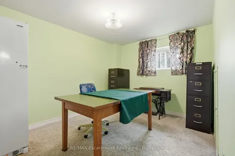 10 Farmingdale Crescent Barrie ON L4M 5E5