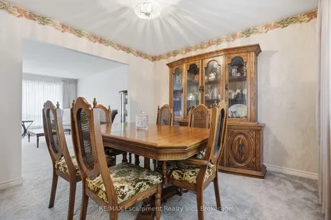 10 Farmingdale Crescent Barrie ON L4M 5E5