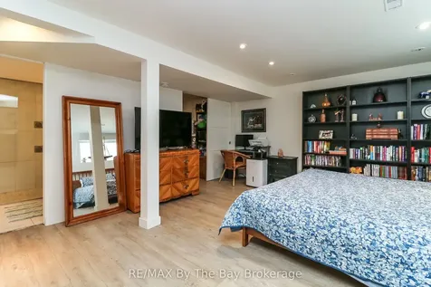 342 Coastline Drive Wasaga Beach ON L9Z 2M4