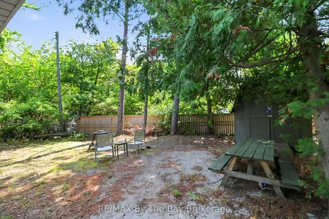 342 Coastline Drive Wasaga Beach ON L9Z 2M4
