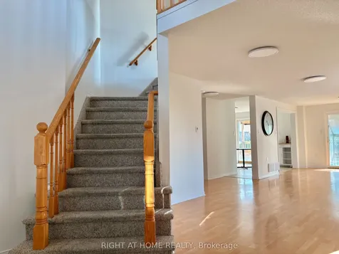 33 Raymond Crescent Barrie ON L4N 0X6