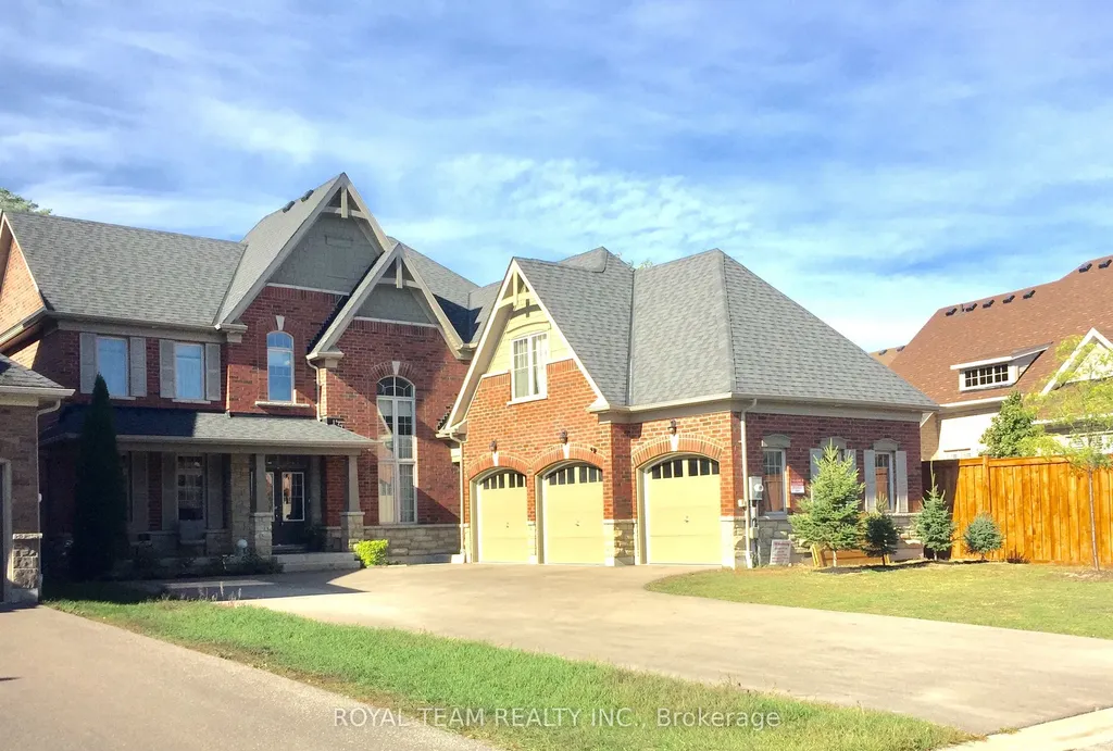 18 Moreau Way Springwater ON L9X 0S6