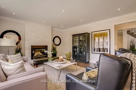 18 Moreau Way Springwater ON L9X 0S6