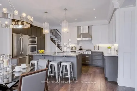18 Moreau Way Springwater ON L9X 0S6