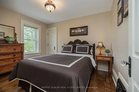 305 Bass Lake Side Road Oro-medonte ON L0L 2E0