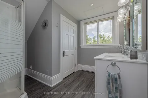 305 Bass Lake Side Road Oro-medonte ON L0L 2E0