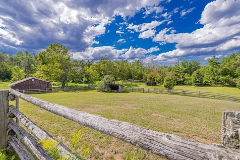305 Bass Lake Side Road Oro-medonte ON L0L 2E0