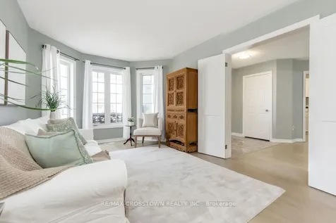 18 Stoneybrook Crescent Barrie ON L4N 0A5