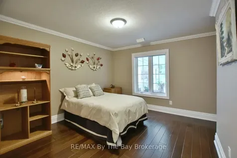 50 Clover Crescent Wasaga Beach ON L9Z 0G4