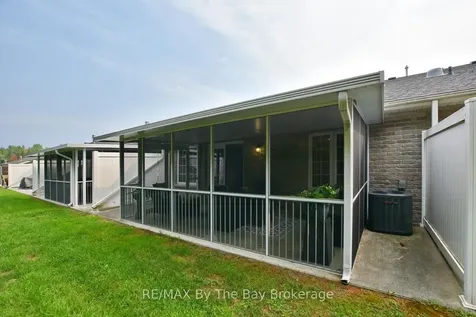 50 Clover Crescent Wasaga Beach ON L9Z 0G4