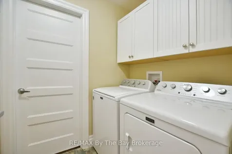 50 Clover Crescent Wasaga Beach ON L9Z 0G4