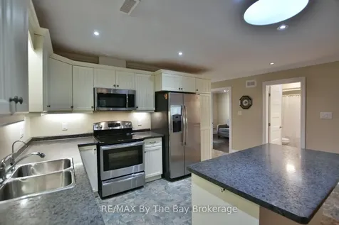 50 Clover Crescent Wasaga Beach ON L9Z 0G4