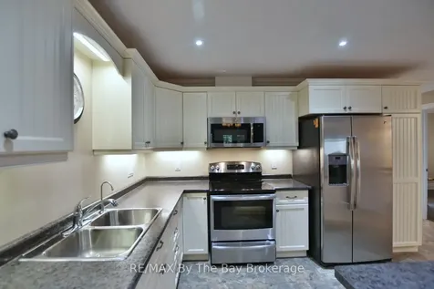 50 Clover Crescent Wasaga Beach ON L9Z 0G4