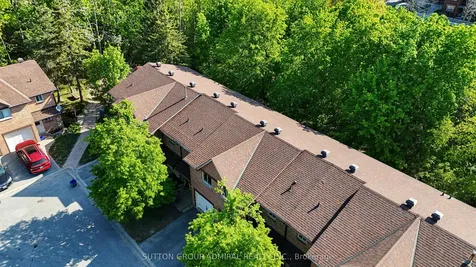 16 Evergreen Court Barrie ON L4N 6W7