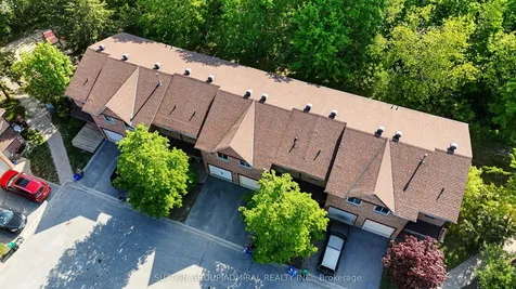 16 Evergreen Court Barrie ON L4N 6W7