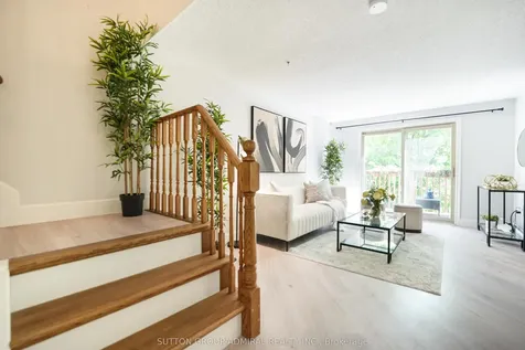 16 Evergreen Court Barrie ON L4N 6W7