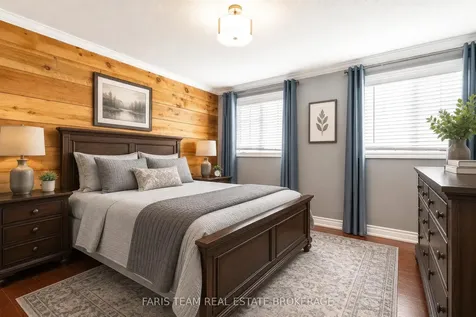 28 Raymond Crescent Barrie ON L4N 0V4
