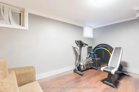 28 Raymond Crescent Barrie ON L4N 0V4