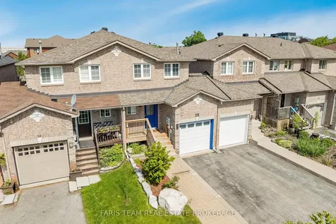 28 Raymond Crescent Barrie ON L4N 0V4