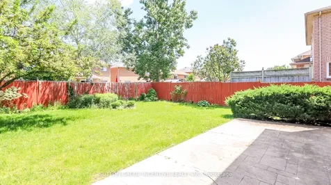 176 Hurst Drive Barrie ON L4N 8P6