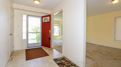 176 Hurst Drive Barrie ON L4N 8P6
