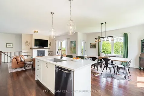 1607 Georgian Heights Boulevard Severn ON L0K 2C0