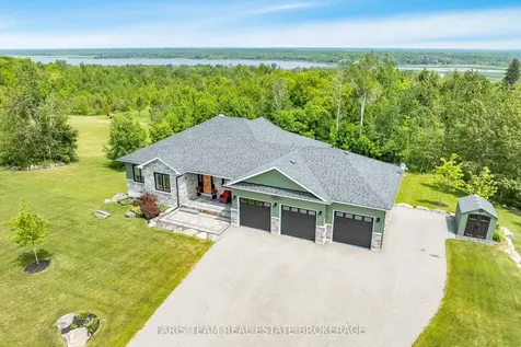 1607 Georgian Heights Boulevard Severn ON L0K 2C0
