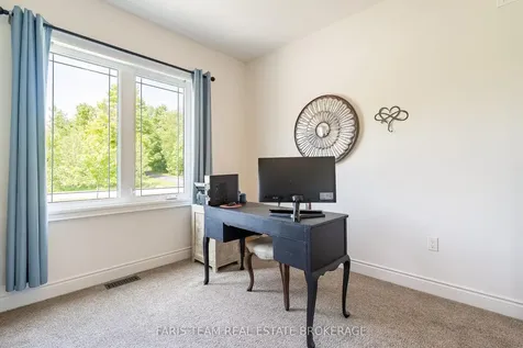 1607 Georgian Heights Boulevard Severn ON L0K 2C0