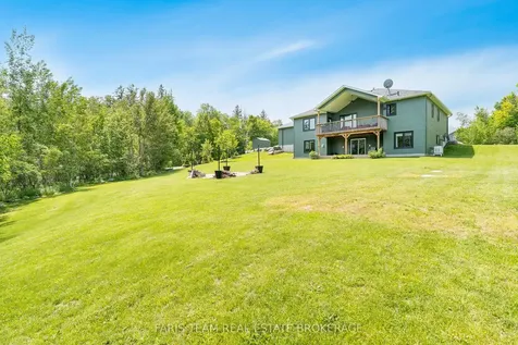 1607 Georgian Heights Boulevard Severn ON L0K 2C0