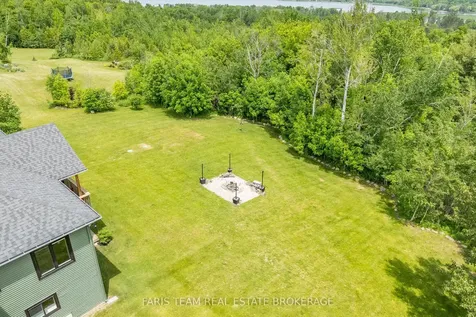 1607 Georgian Heights Boulevard Severn ON L0K 2C0