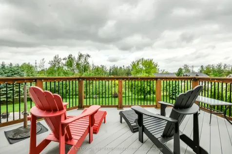 37 Wendat Trail Springwater ON L4M 6T6