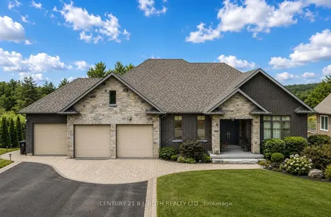 37 Wendat Trail Springwater ON L4M 6T6
