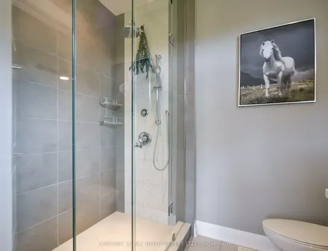 37 Wendat Trail Springwater ON L4M 6T6