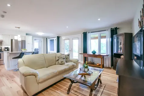 37 Wendat Trail Springwater ON L4M 6T6