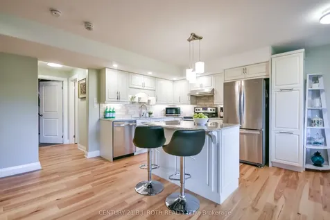 37 Wendat Trail Springwater ON L4M 6T6