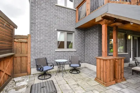 37 Wendat Trail Springwater ON L4M 6T6