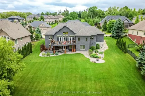 37 Wendat Trail Springwater ON L4M 6T6