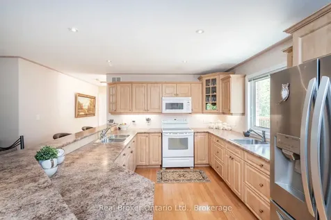 115 Mitchell's Beach Road Tay ON L0K 2A0