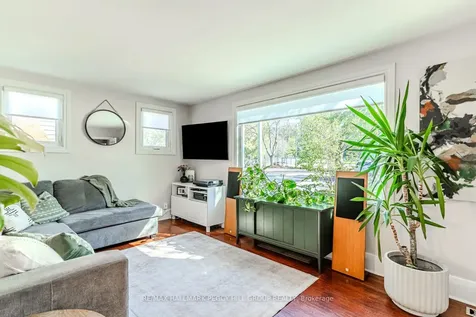 10 Holgate Street Barrie ON L4N 2T5