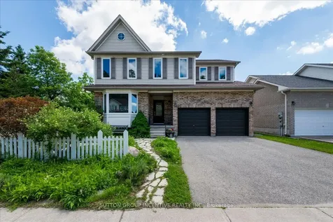 11 Thrushwood Drive Barrie ON L4N 0Z1