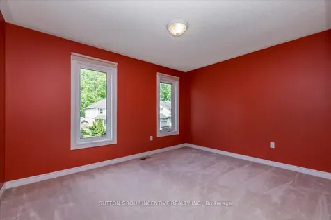11 Thrushwood Drive Barrie ON L4N 0Z1