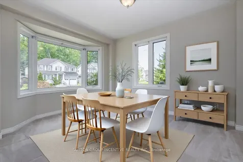11 Thrushwood Drive Barrie ON L4N 0Z1
